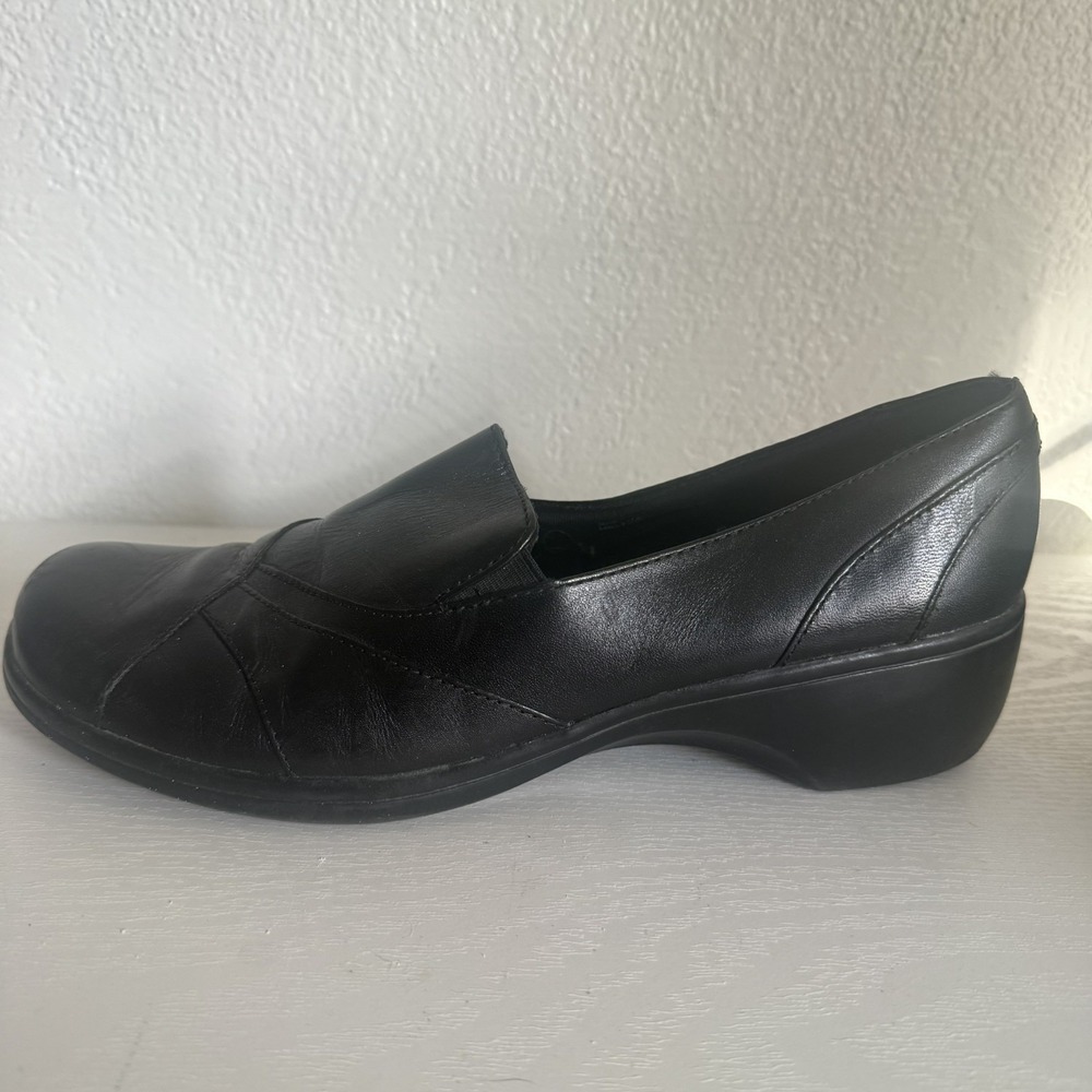 Clarks Blackberry Leather Slip On Loafer Comfort Shoes Black Women's Size 11